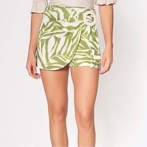 Studio Green & Cream Leaf-Print Wrap Bike Shorts with Ring Buckle